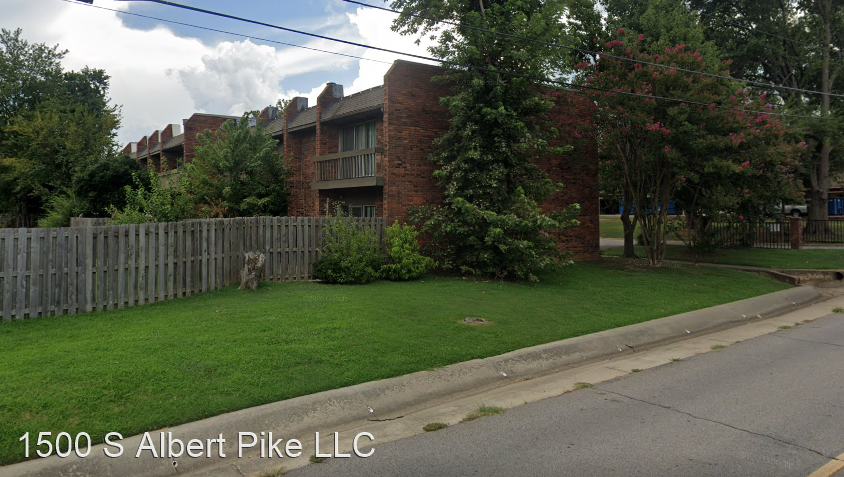 1500 S Albert Pike Ave - Photo 2 of 2