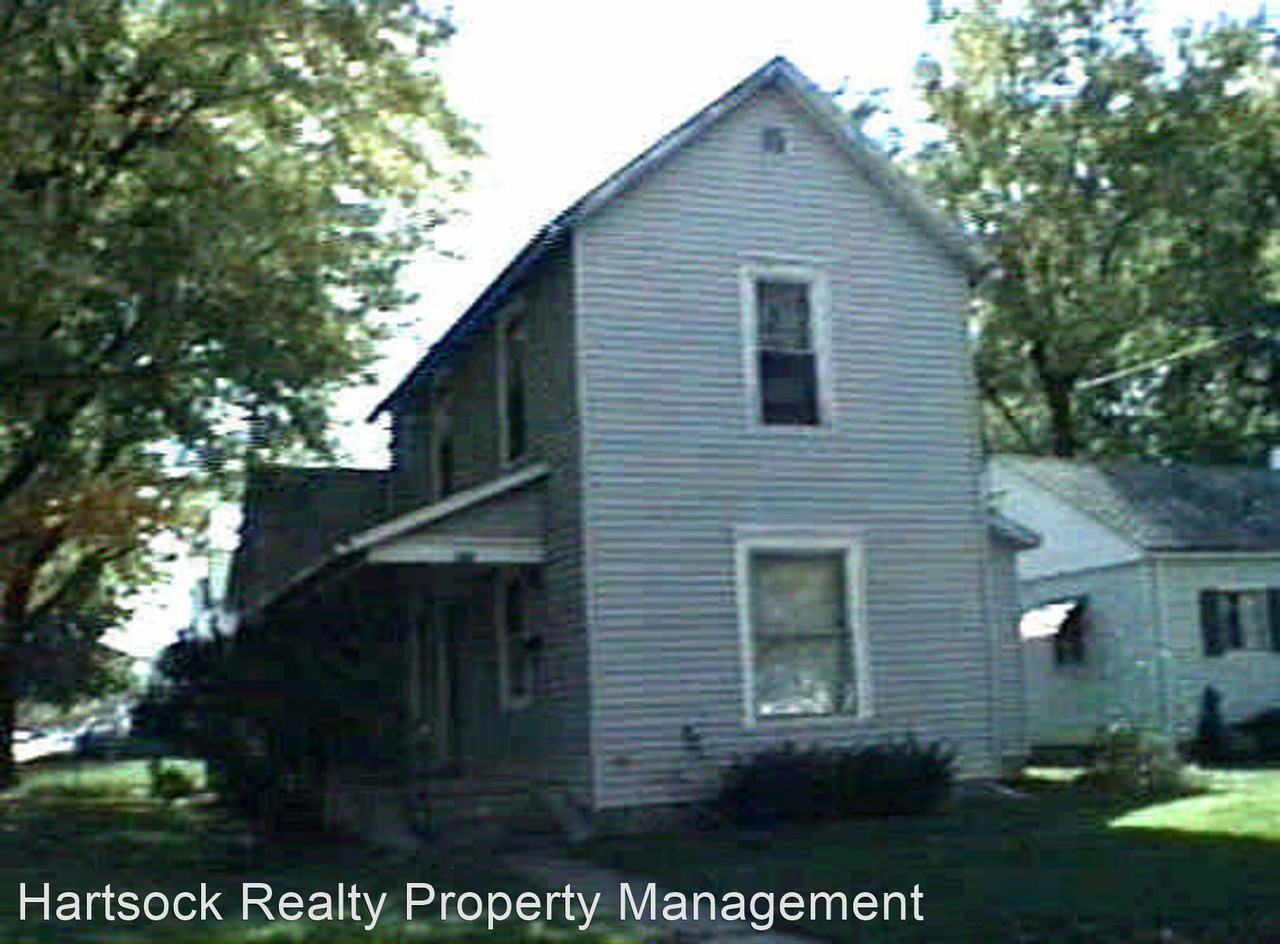 STUDENT HOUSING 3 BEDROOMS, 2 BATHS, 3 CAR GARAGE Apartments 401