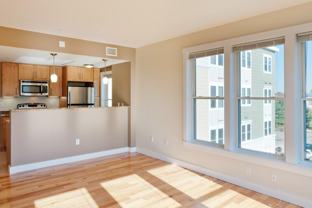 90 New St #304 - Photo 1 of 1