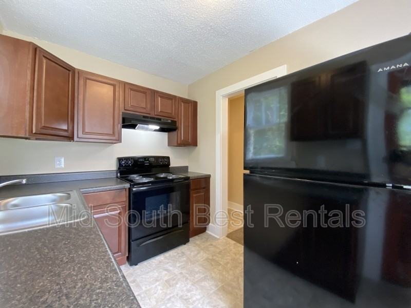 517 W 31st St - Photo 3 of 6