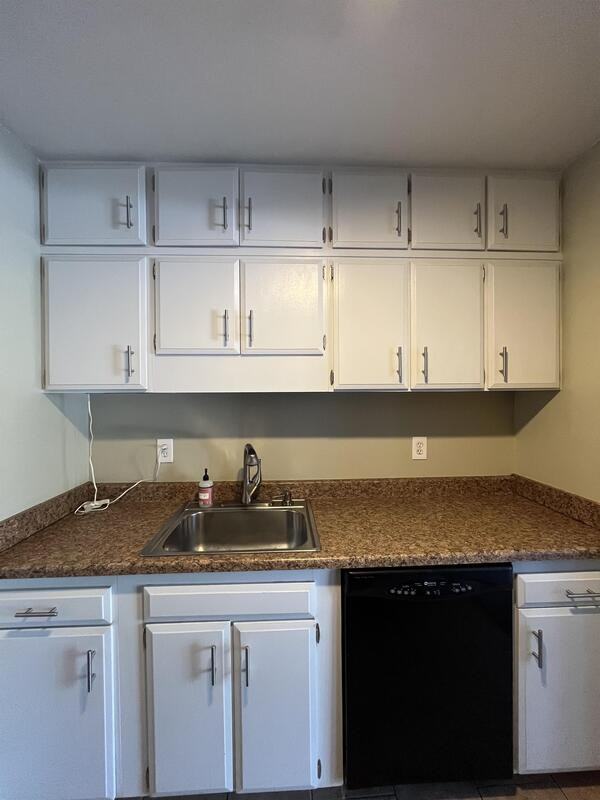 710 Eastsouth - Photo 4 of 23