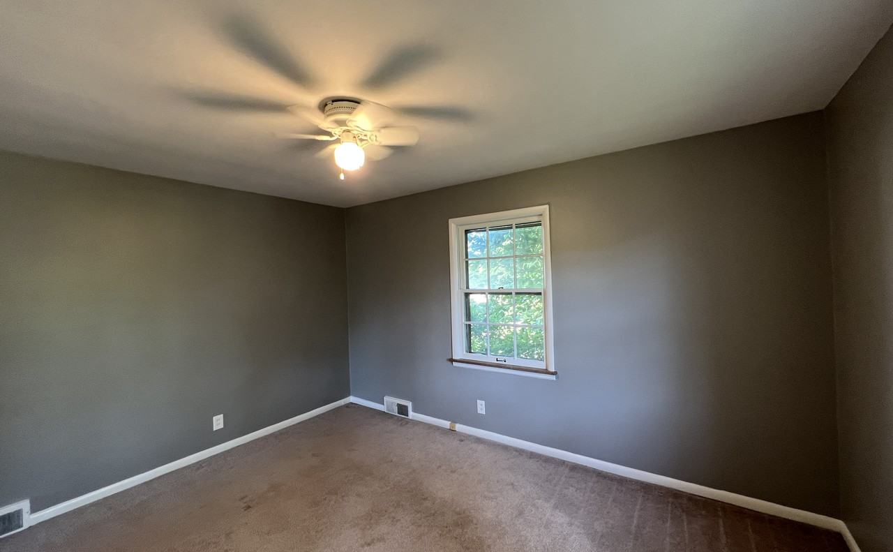 19226 Winslow Rd - Photo 3 of 5