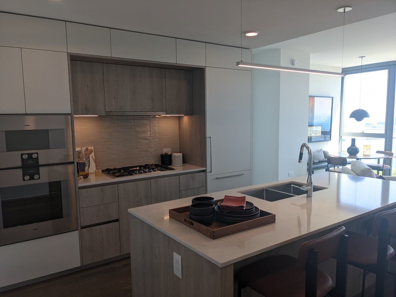 211 N Harbor Dr #904