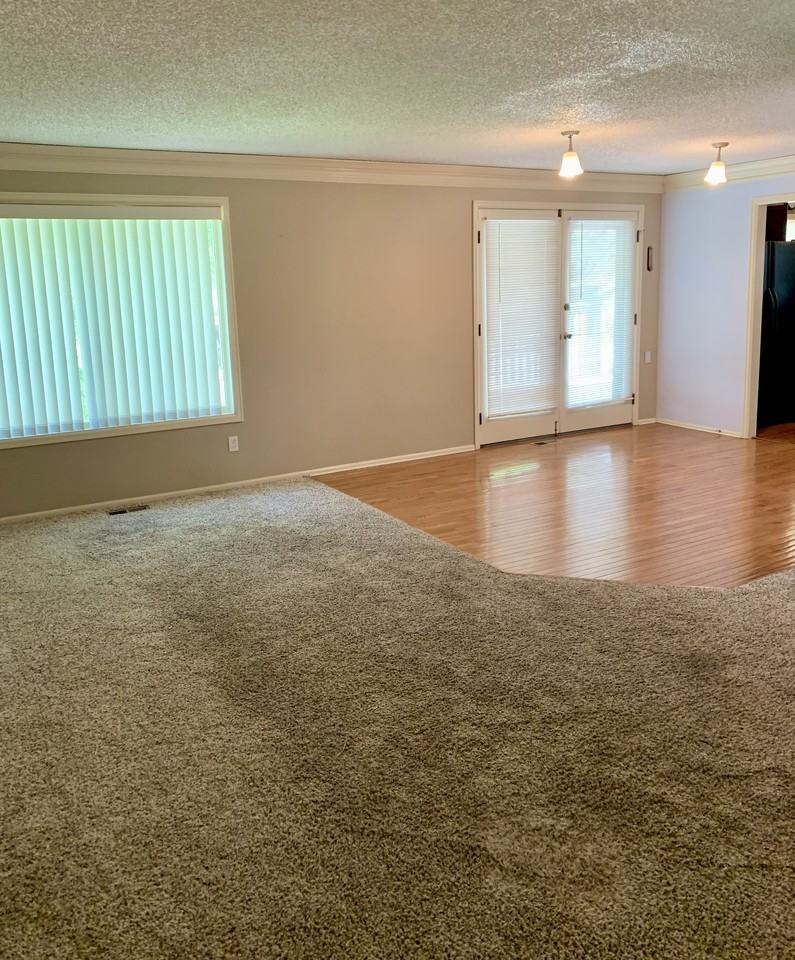 6282 S Everett St - Photo 3 of 44