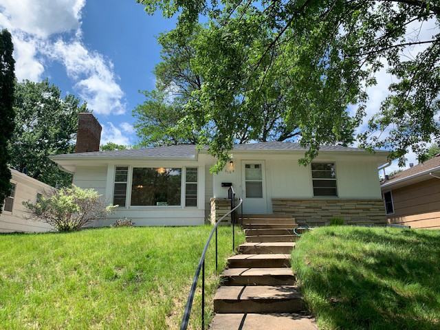 6104 Knox Ave S - Photo 2 of 30