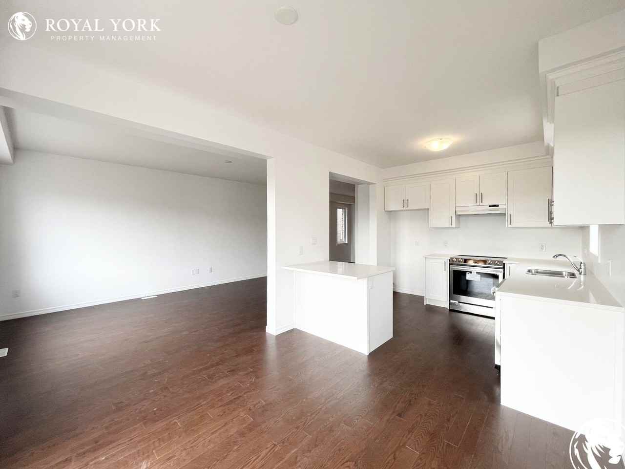 74 Beauchamp Dr #1 - Photo 3 of 50