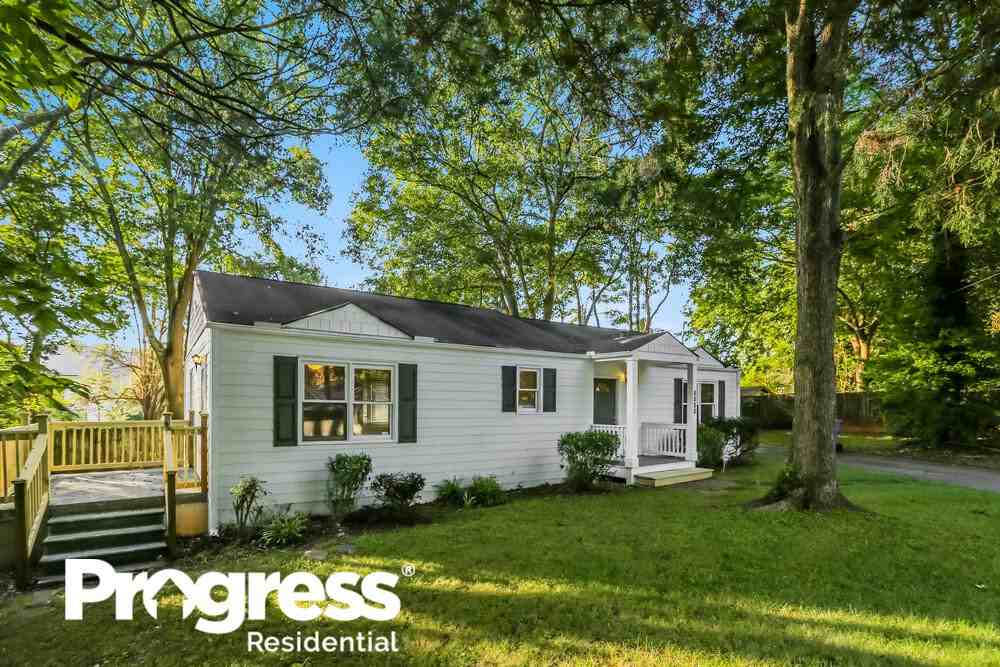 1144 Edie Ave Se - Photo 3 of 25