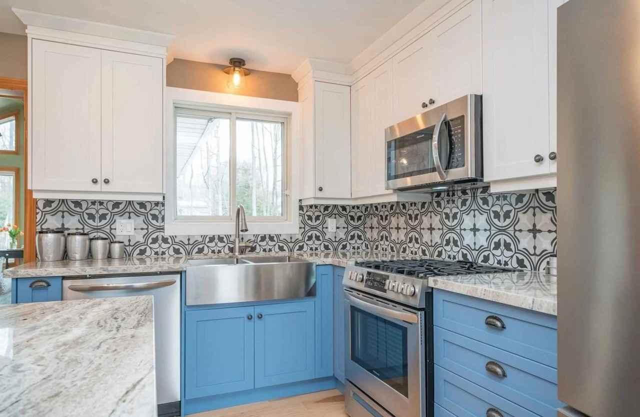 16 Mundy Avenue - Photo 3 of 11