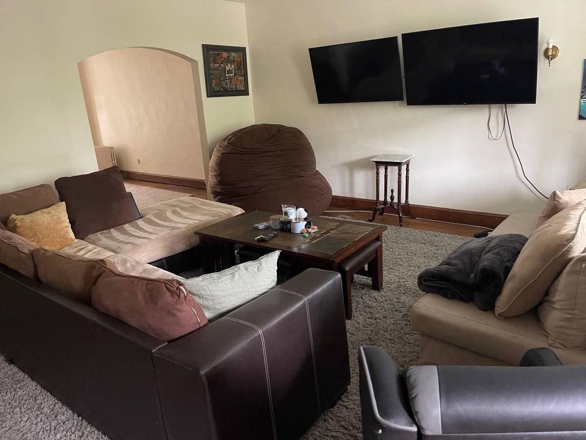 3805 Calvert St NW - Photo 2 of 5