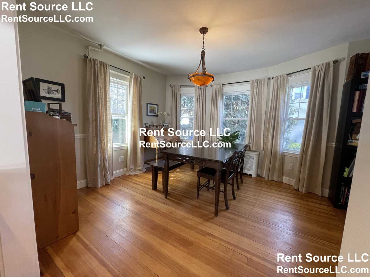 19 Tyler Ave - Photo 7 of 36