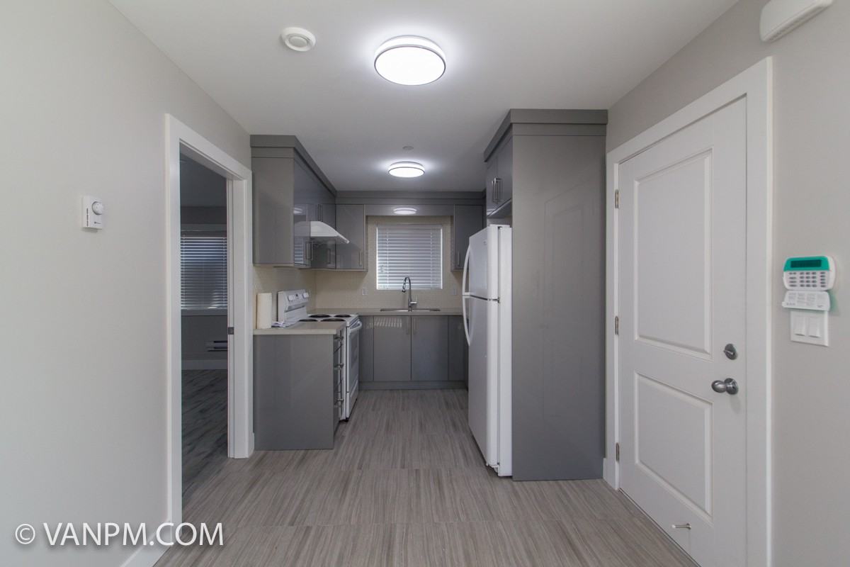 Laneway House - Photo 2 of 16