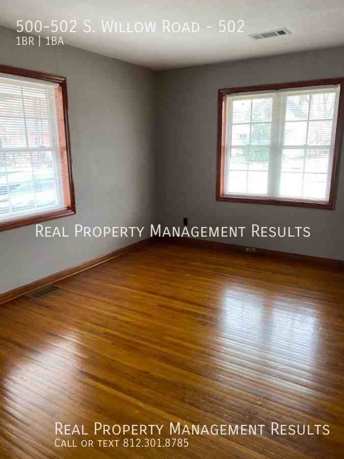 500502 S Willow Rd #502 - Photo 2 of 11