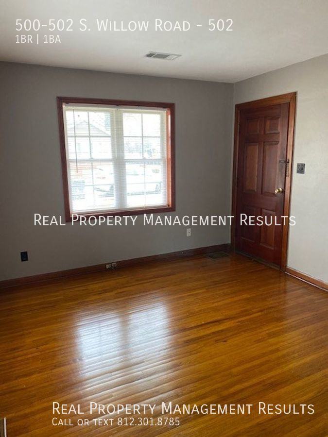 500502 S Willow Rd #502 - Photo 3 of 11