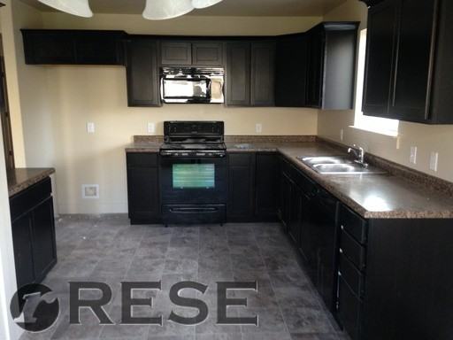 1309 Westbridge Cir - Photo 3 of 20