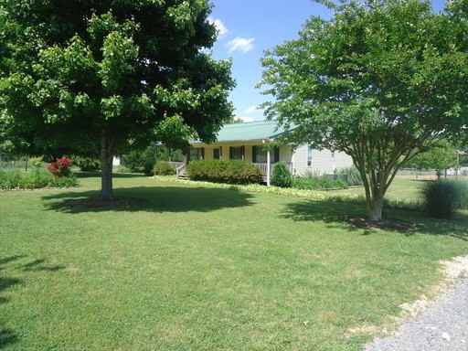 1094 Crawford Cove Rd - Photo 2 of 13