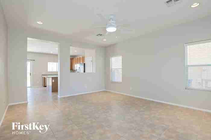 3366 N Sierra Springs Dr - Photo 2 of 15