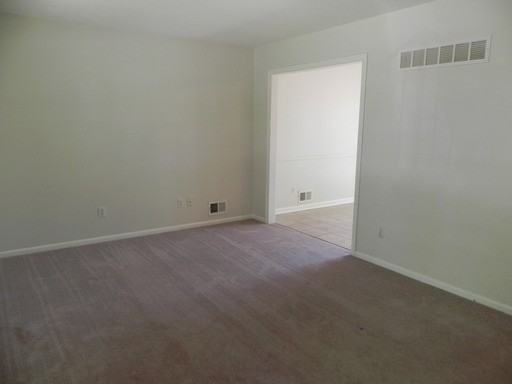 9005 Hunter St - Photo 2 of 13