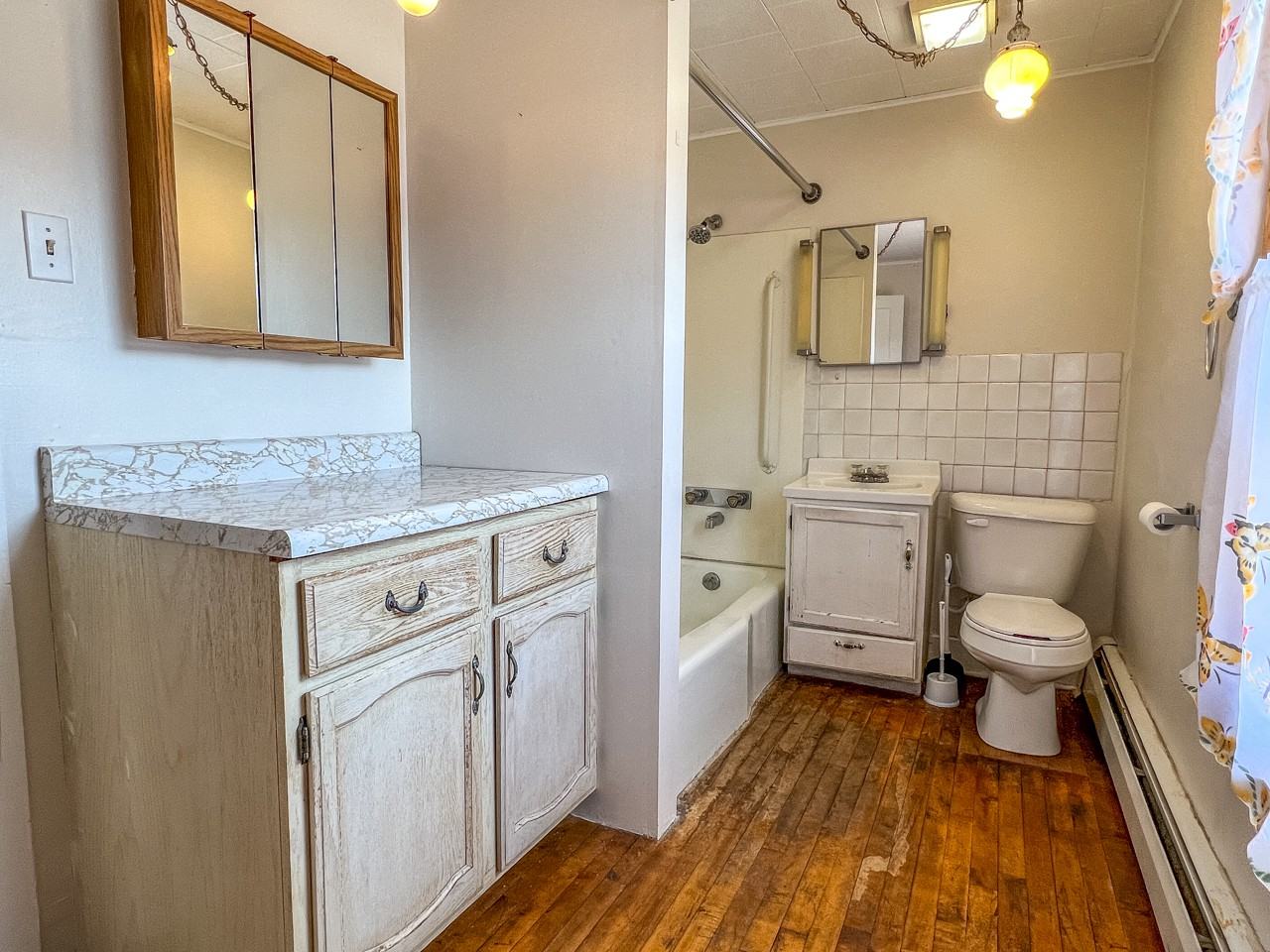 200 N 3rd St #1 - Photo 3 of 10