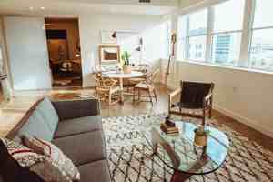 featured image of 333 Laurel St