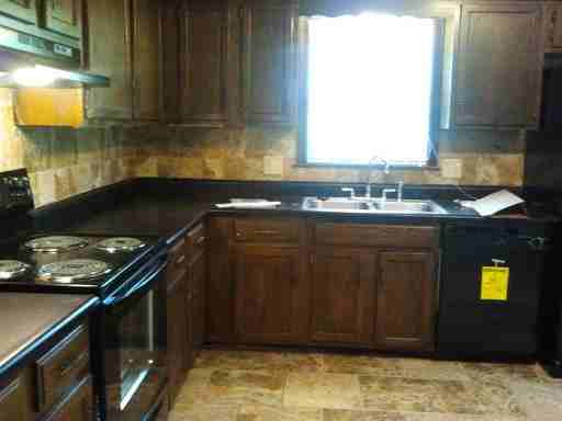 1704 SE 2 St - Photo 2 of 8