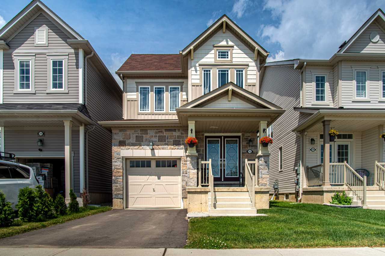 212 MacLachlan Ave - Photo 2 of 38