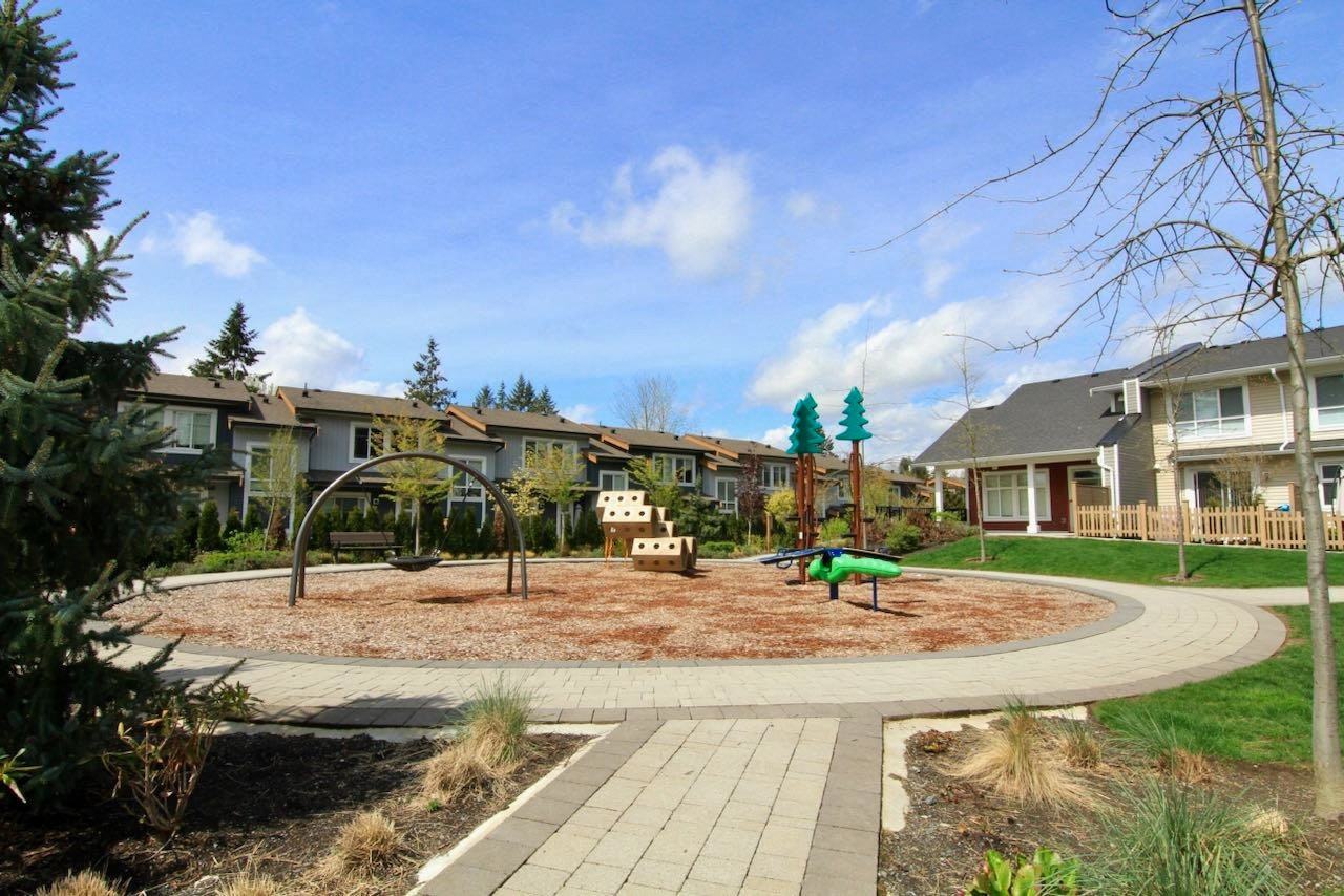24108 104 Avenue - Photo 2 of 23