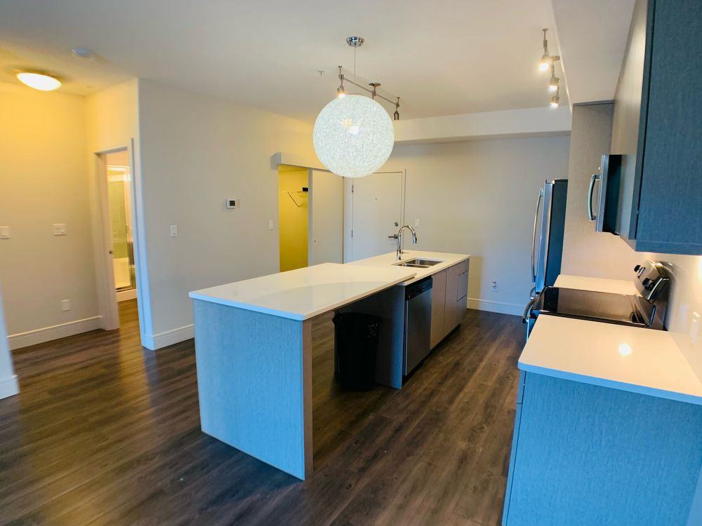 10218 217-10218 King St - Photo 3 of 12