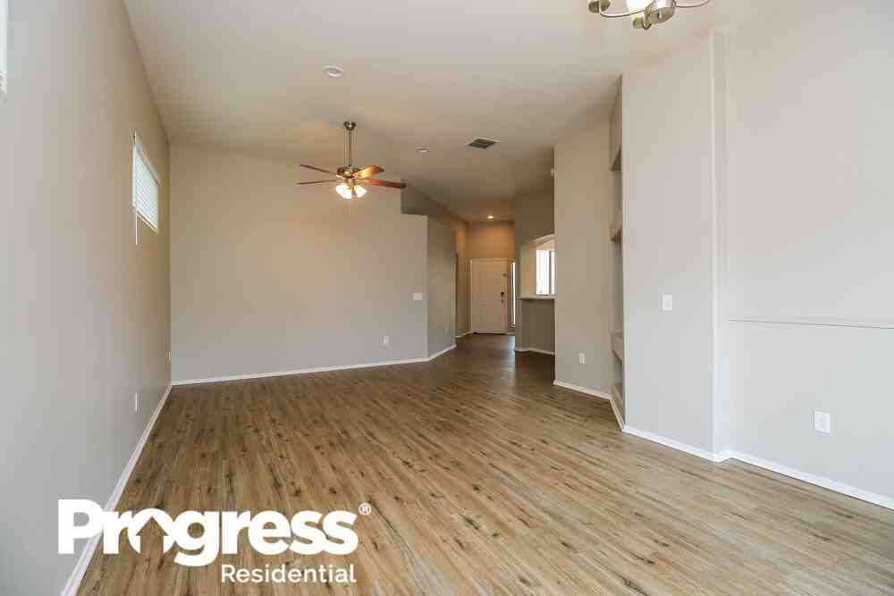 352 E Calle Minerva - Photo 3 of 16