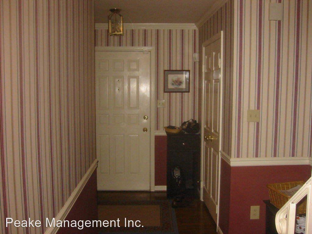 1002 Jennifer Ln - Photo 2 of 17