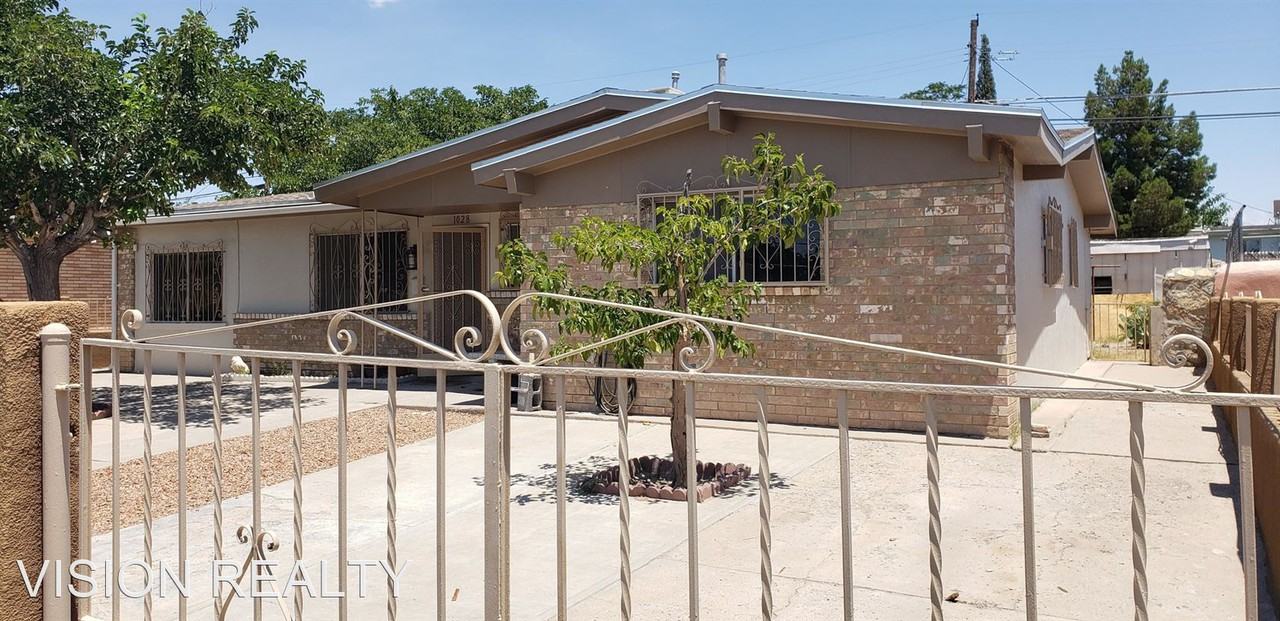 1028 Fray Pl - Photo 3 of 10