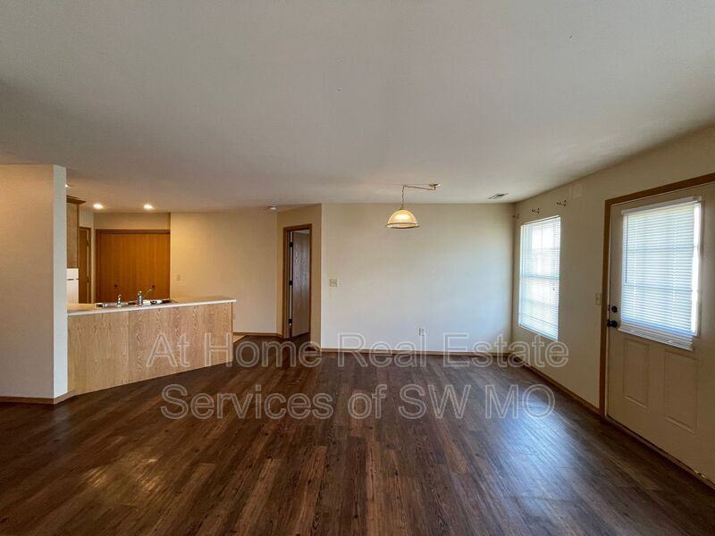 1136 S Clifton Ave - Photo 3 of 11