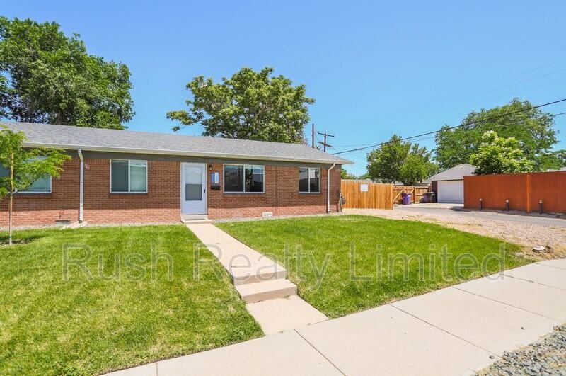 2607 E 43rd Ave - Photo 3 of 21