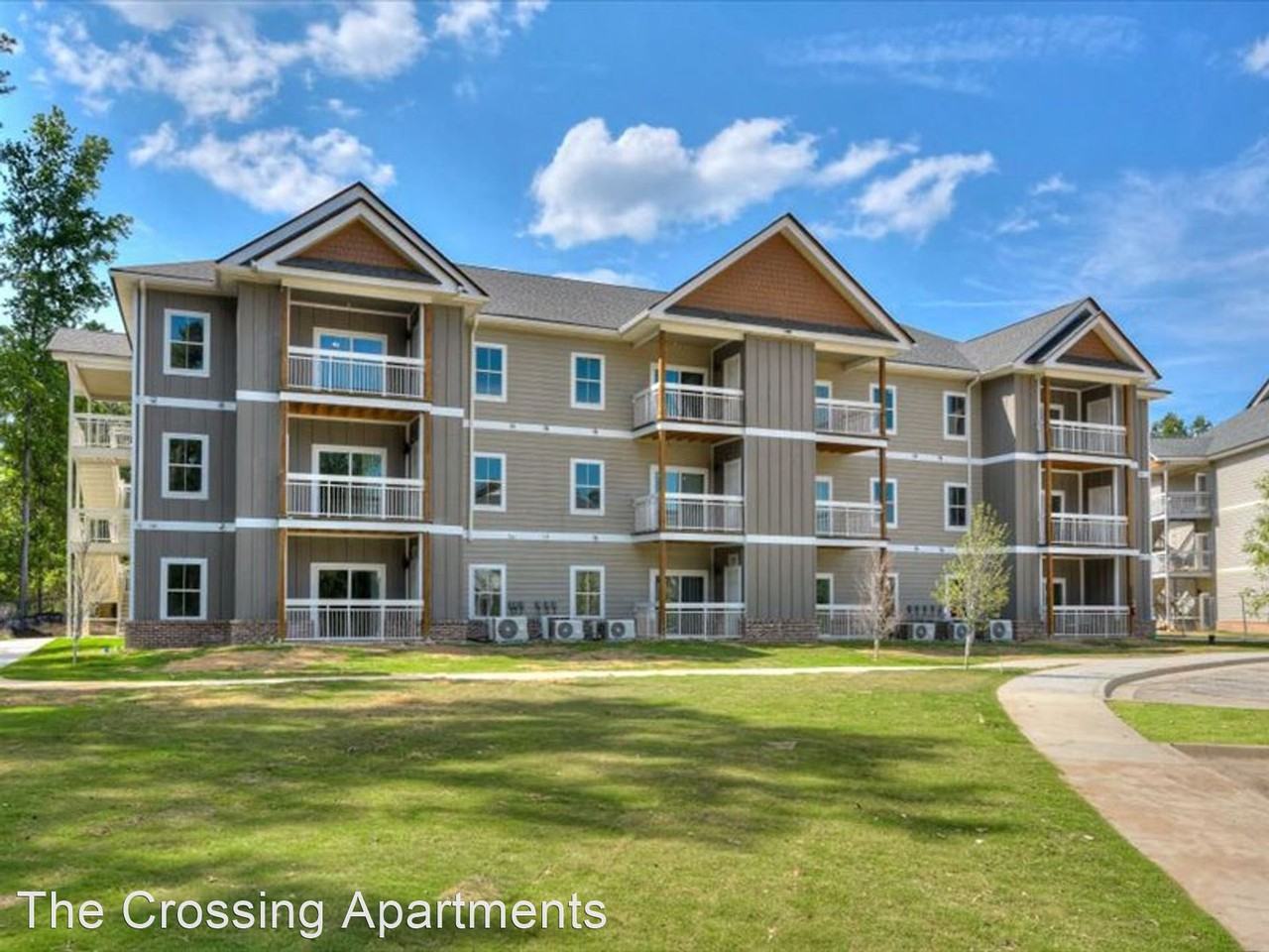 The Crossing Apartments - Photo 2 of 14