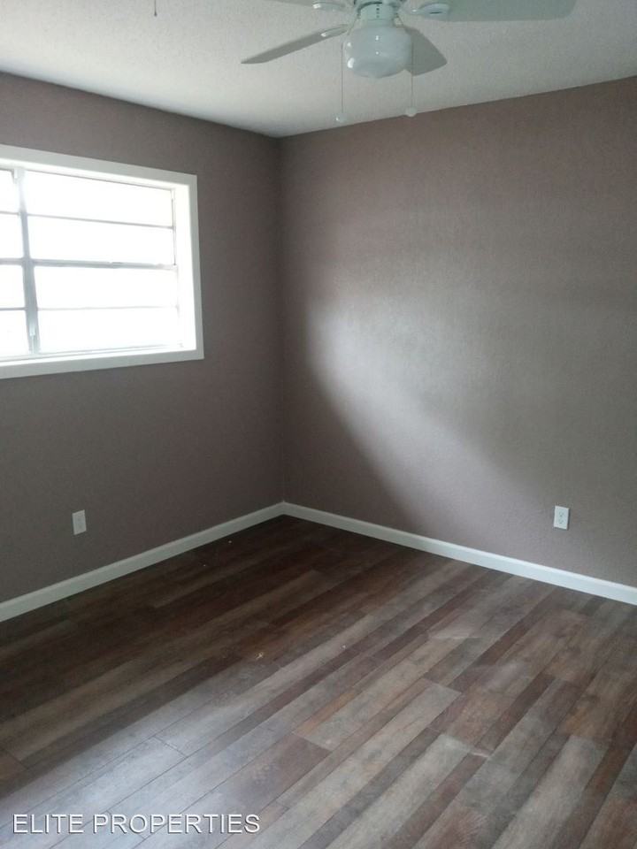 1901 66th Street - Photo 3 of 9