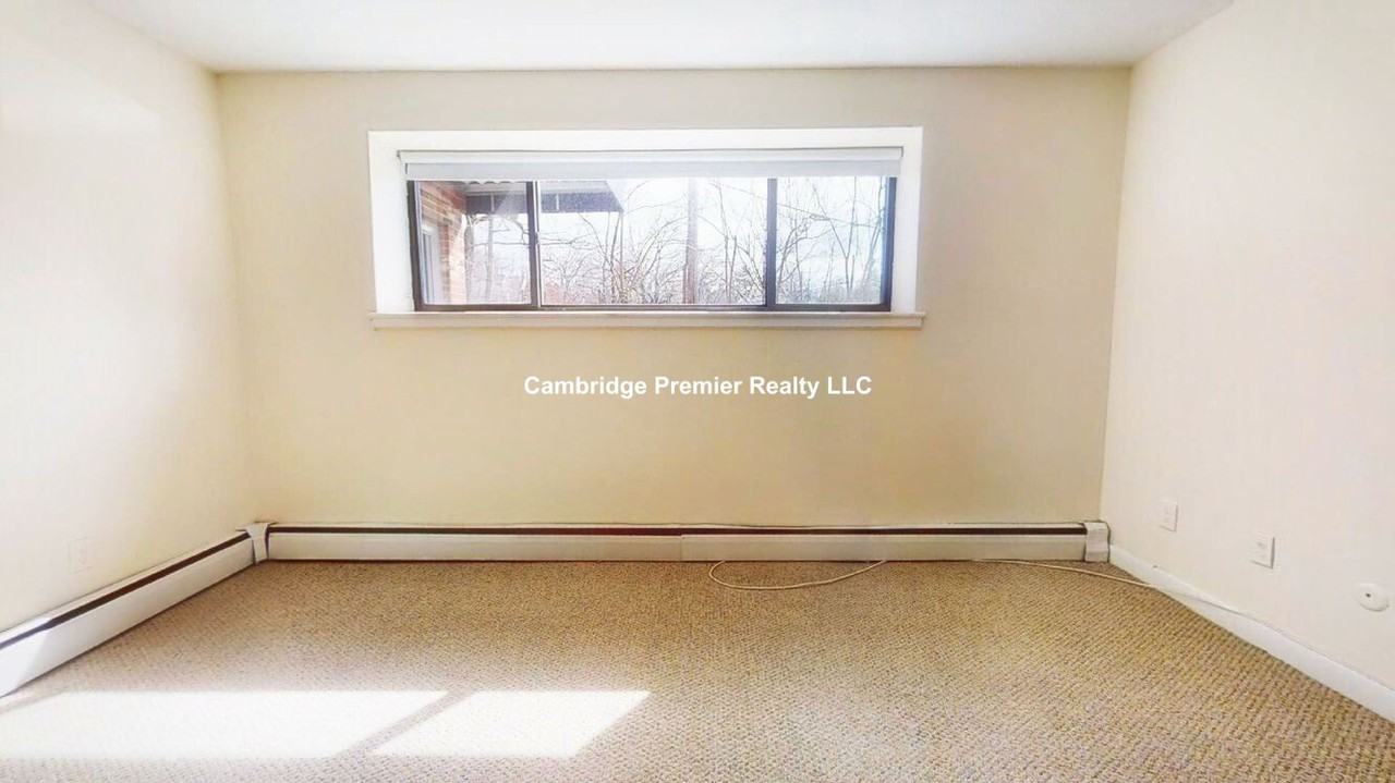 Homer Ave #401 - Photo 4 of 6