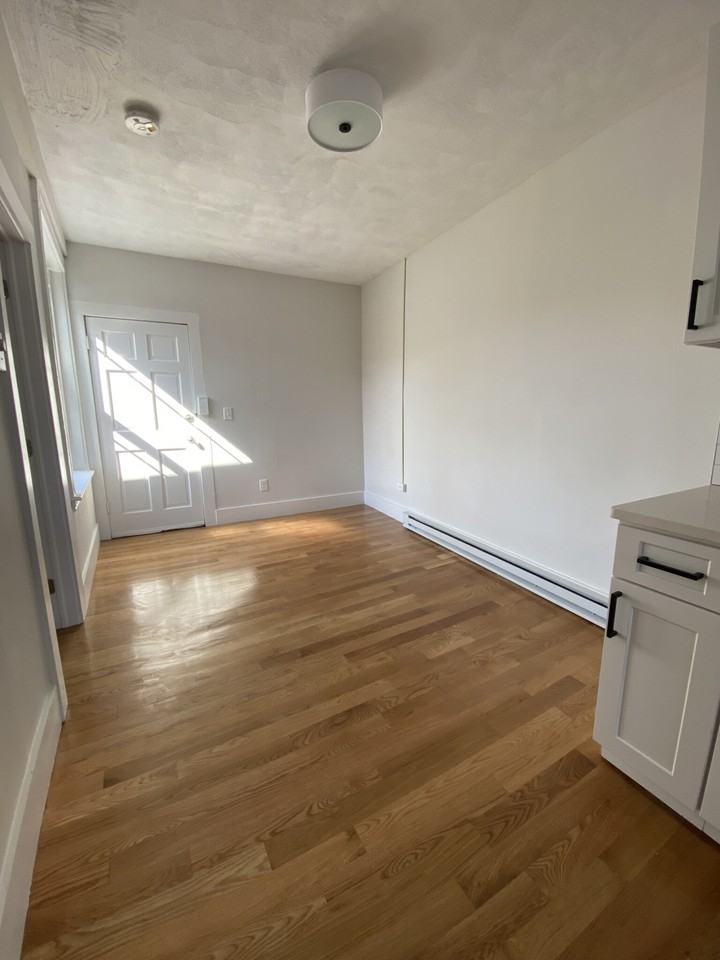 152 Salem St #3 - Photo 7 of 8