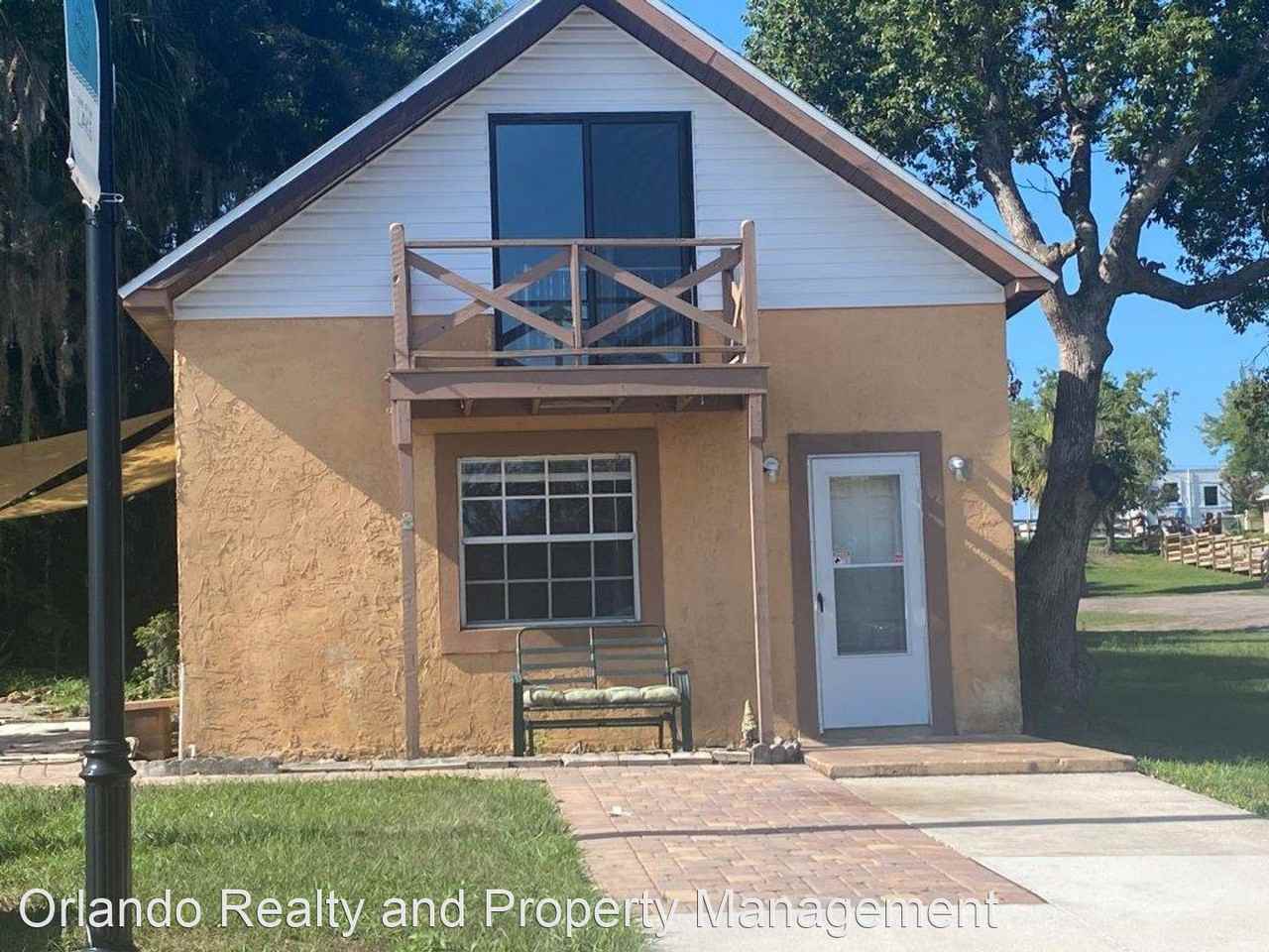 741 W Osceola St - Photo 2 of 14