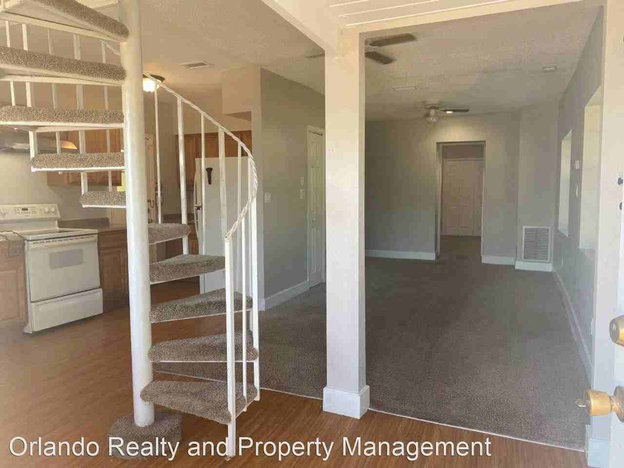 741 W Osceola St - Photo 3 of 14