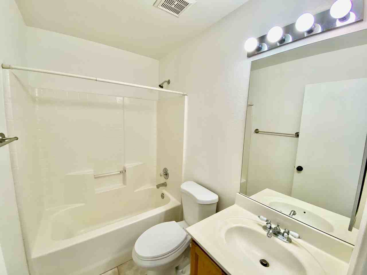 6832 N 77th Ln - Photo 5 of 9