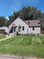 376 S Pierson Ave - Photo 1 of 1