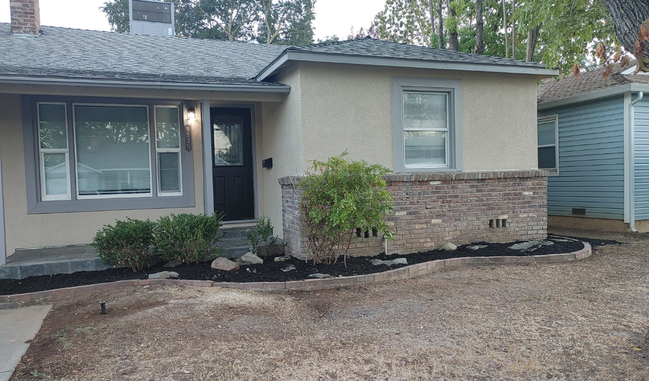 4530 39th Ave - Photo 2 of 30