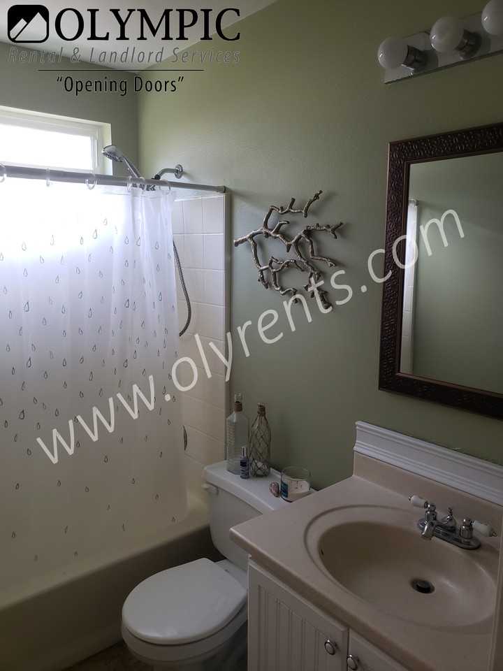 3411 Beth Ct Ne - Photo 5 of 8