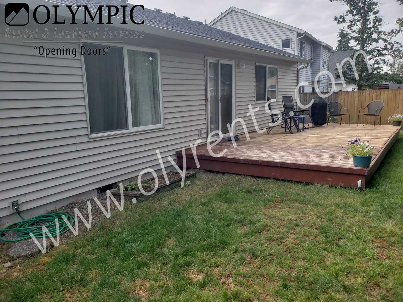 3411 Beth Ct Ne - Photo 7 of 8