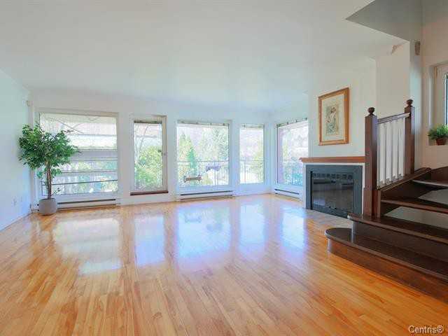 736G Rue De La Noue - Photo 3 of 30