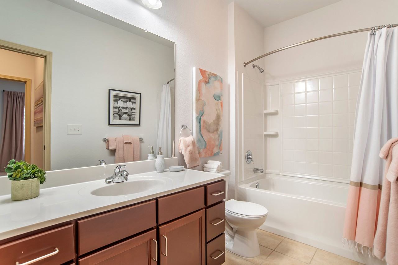 Broadstreet at EastChase Apartments - Photo 7 of 24