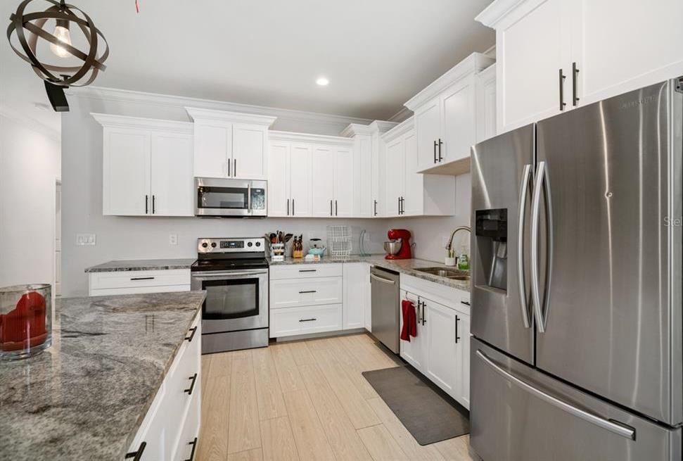 43645 Challenger Way - Photo 3 of 10