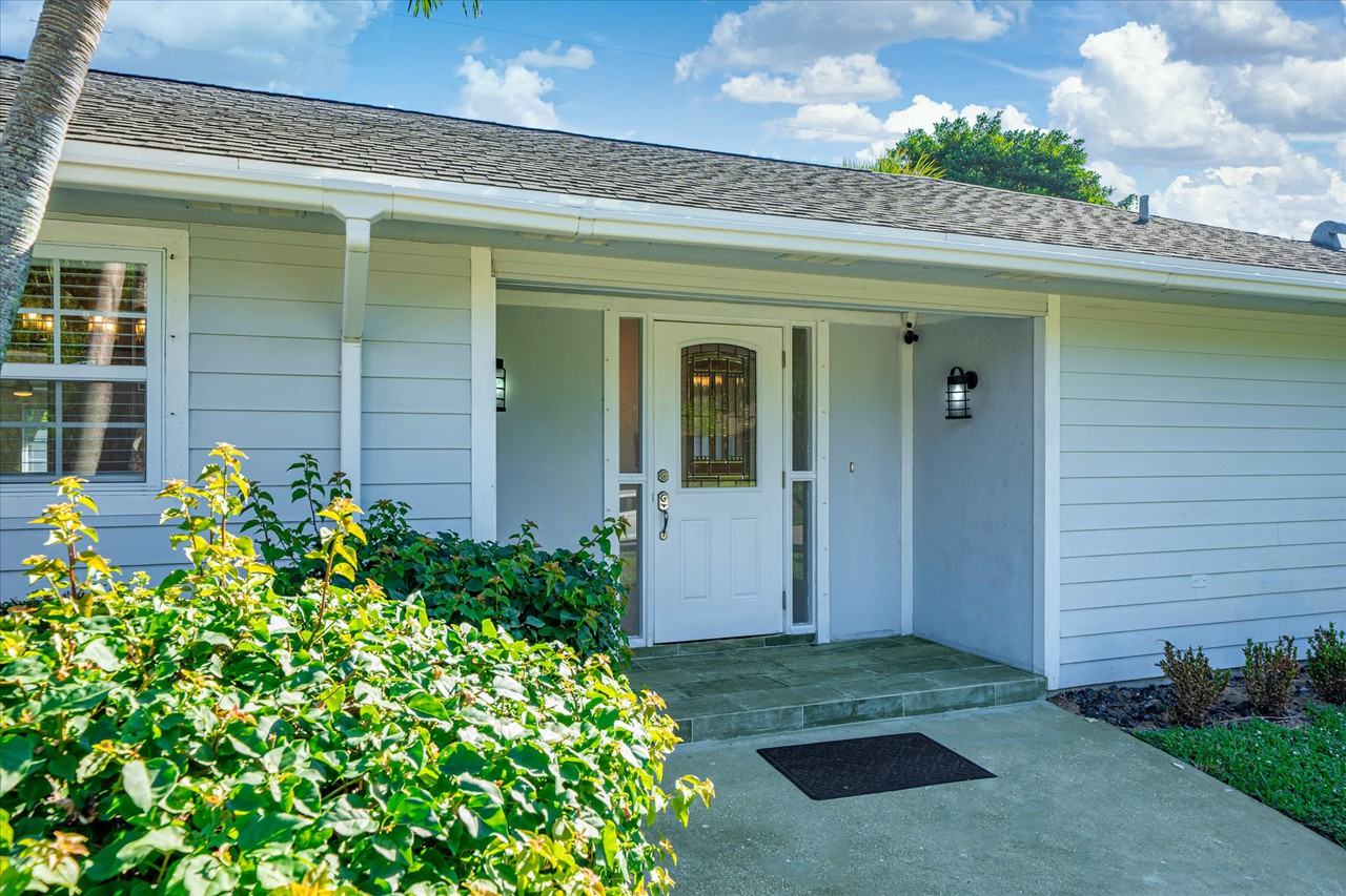 990 Windsong Way - Photo 2 of 26