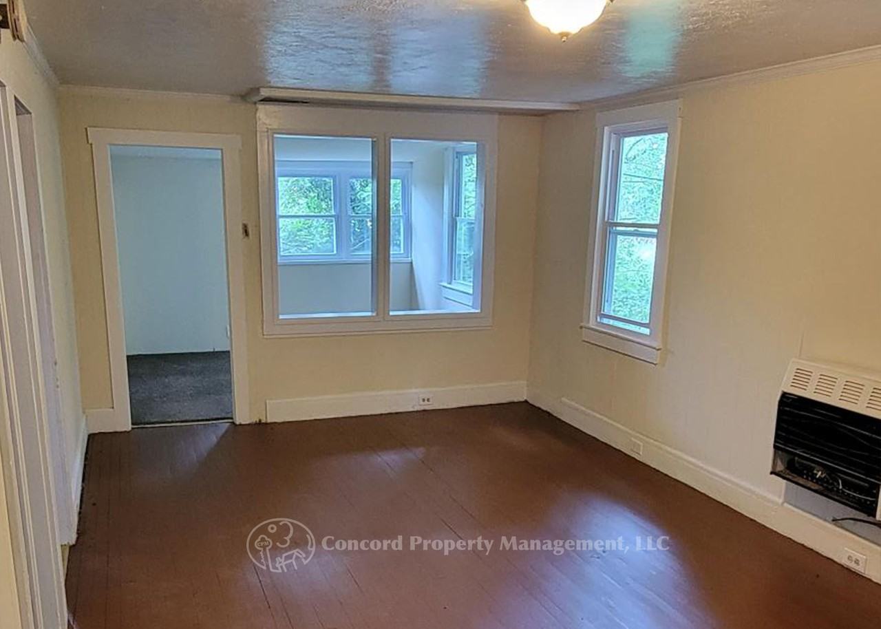 Water view 2 bedroom 1 bathroom House - Photo 3 of 22