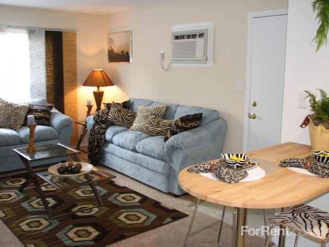 Country Place - Photo 2 of 18