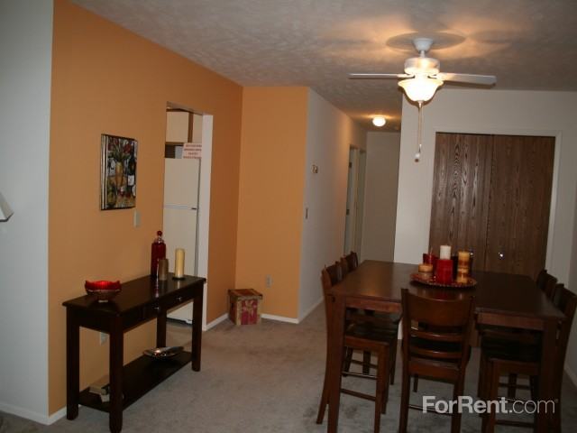 Deer Run Apartments - Photo 2 of 6